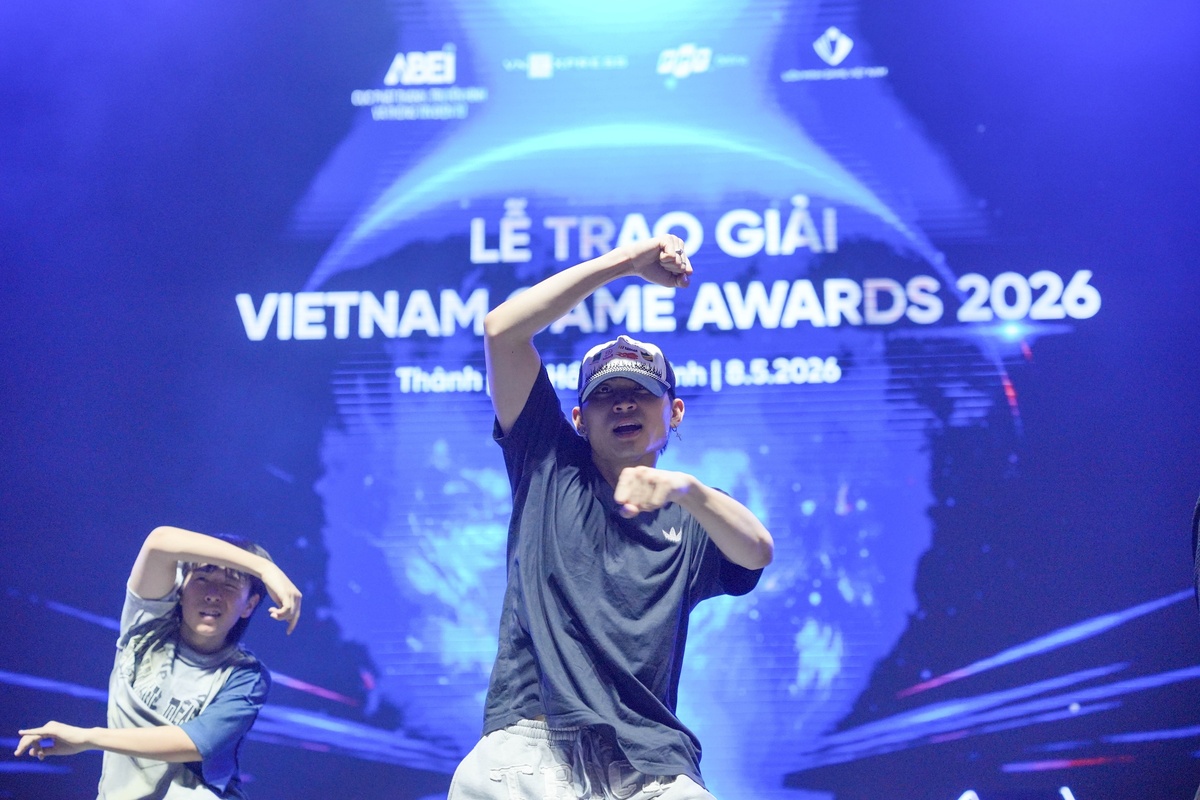Dàn sao tập dượt trước thềm gala Vietnam Game Awards 2026 Dàn sao tập dượt trước thềm gala Vietnam Game Awards 2026