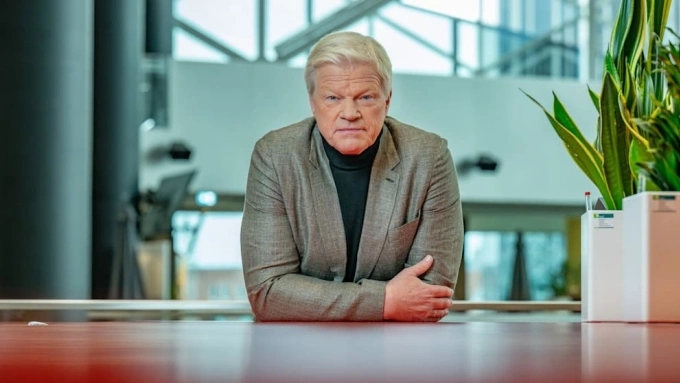 Oliver Kahn - huyền thoại thủ môn người Đức từng giữ vai trò lãnh đạo tại Bayern Oliver Kahn huyền thoại thủ môn Đức