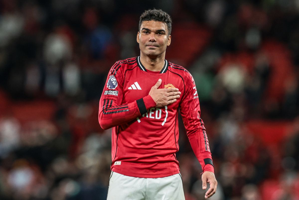 Carragher và lời xin lỗi muộn màng dành cho Casemiro