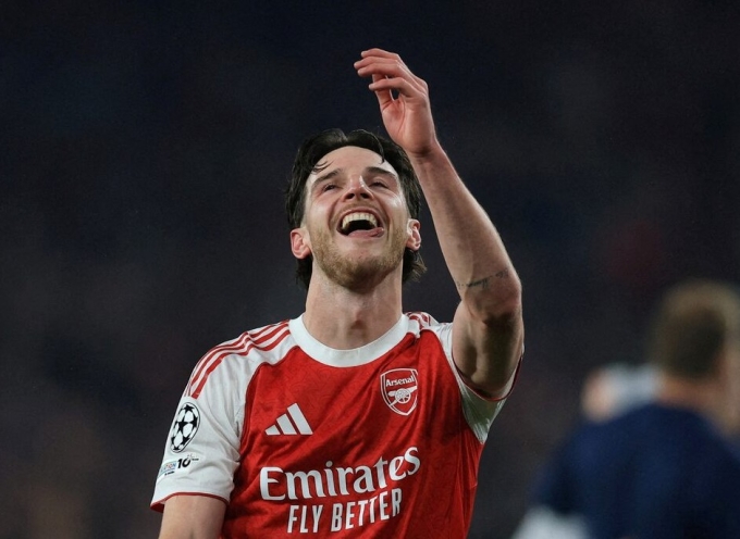 Declan Rice vui mừng sau trận Arsenal thắng Atletico lượt về bán kết Champions League trên sân Emirates, London, Anh ngày 5/5/2026. Ảnh: Reuters Declan Rice vui mừng sau trận đấu thắng Atletico tại bán kết Champions League