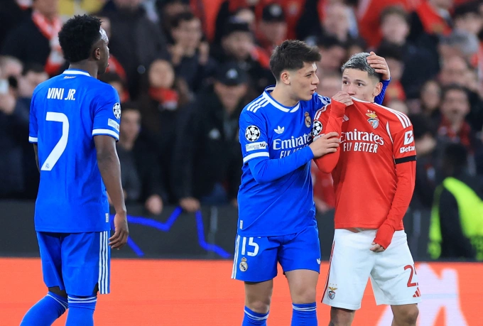 Tiền đạo Benfica Gianluca Prestiani bị cáo buộc phân biệt chủng tộc với tiền đạo Real Vinicius tại play-off Champions League Hành vi phân biệt chủng tộc trong bóng đá