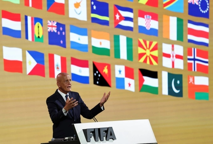 Trưởng Ban trọng tài FIFA Pierluigi Collina phát biểu tại Đại hội FIFA lần thứ 74 ở Bangkok, Thái Lan ngày 17/5/2024 Pierluigi Collina tại Đại hội FIFA 74
