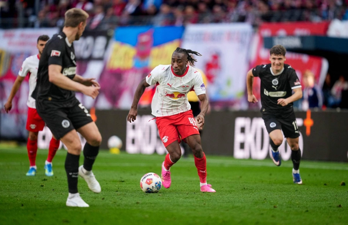 Yan Diomande thi đấu cho Leipzig Yan Diomande Leipzig