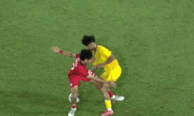 Malaysian player kicks Singaporean opponent in chest at ASEAN U19 Championship