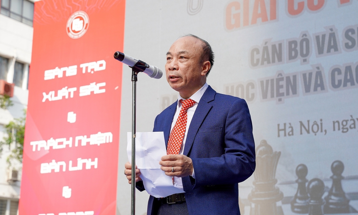 Tổng thư ký Liên đoàn Cờ Việt Nam xin nghỉ việc