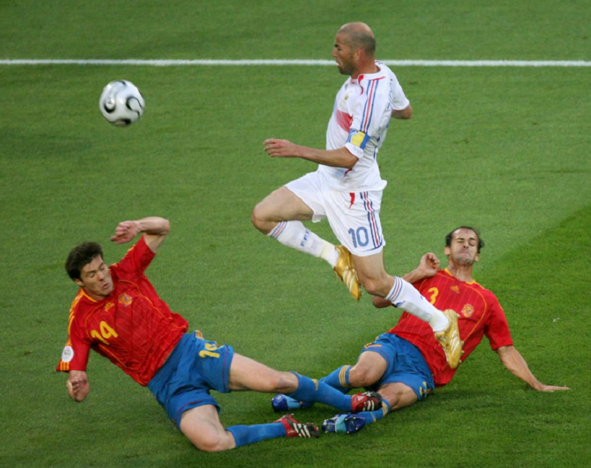 Zinedine Zidane và Luca Zidane Luca Zidane - Con trai của huyền thoại bóng đá Zinedine Zidane