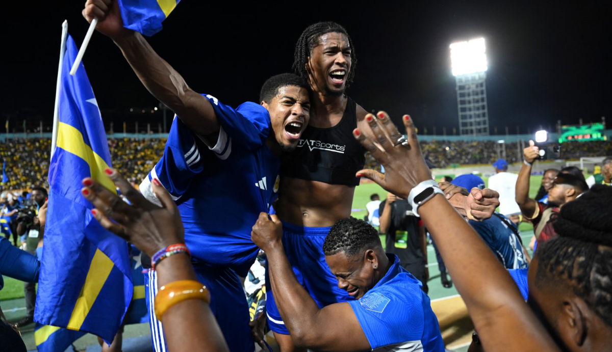 Quốc gia nhỏ nhất chuẩn bị thế nào cho lần đầu dự World Cup
