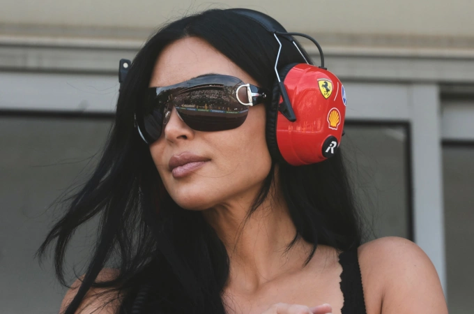 Kim Kardashian tham dự phiên phân hạng chặng đua Công thức 1 Monaco Grand Prix tại đường đua Monaco, Pháp ngày 6/6/2026. Ảnh: AP