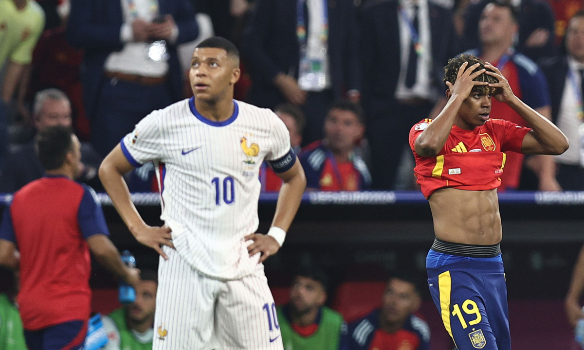 Mbappe: 'Pháp phải đặt mục tiêu vô địch, không phải vào bán kết'