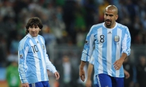 Veron: 'Messi cần phải để đồng đội giúp sức'