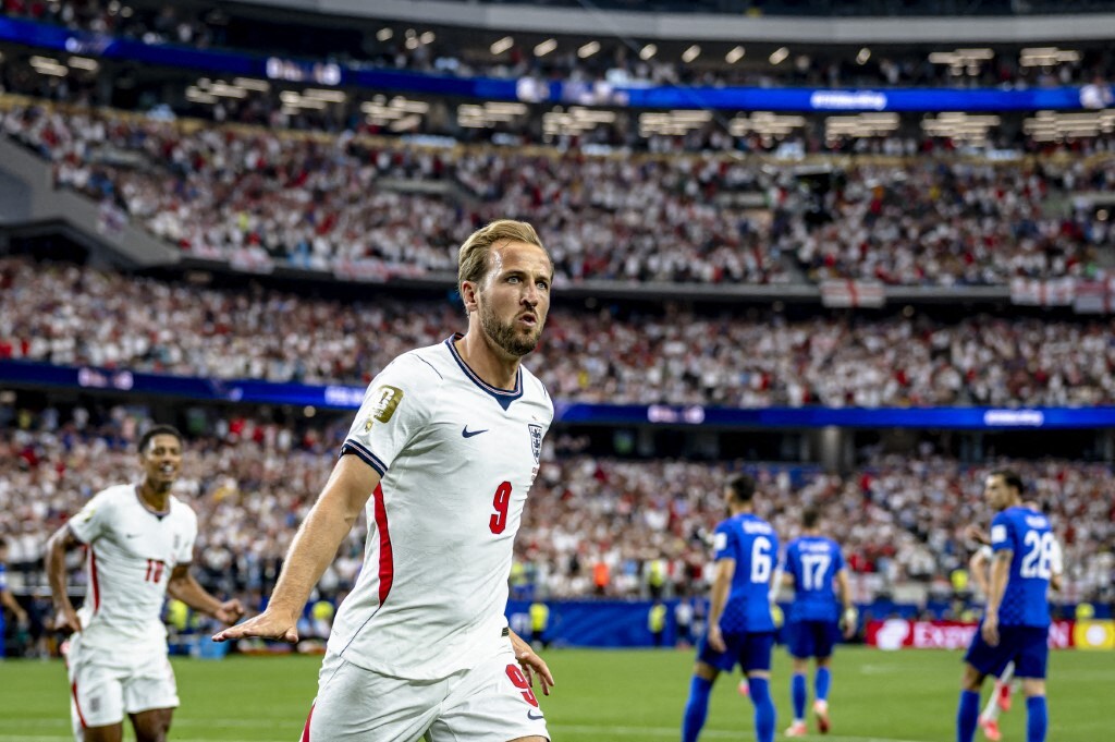 Harry Kane ghi bàn cho tuyển Anh Harry Kane thi đấu cùng đội tuyển Anh tại World Cup 2026