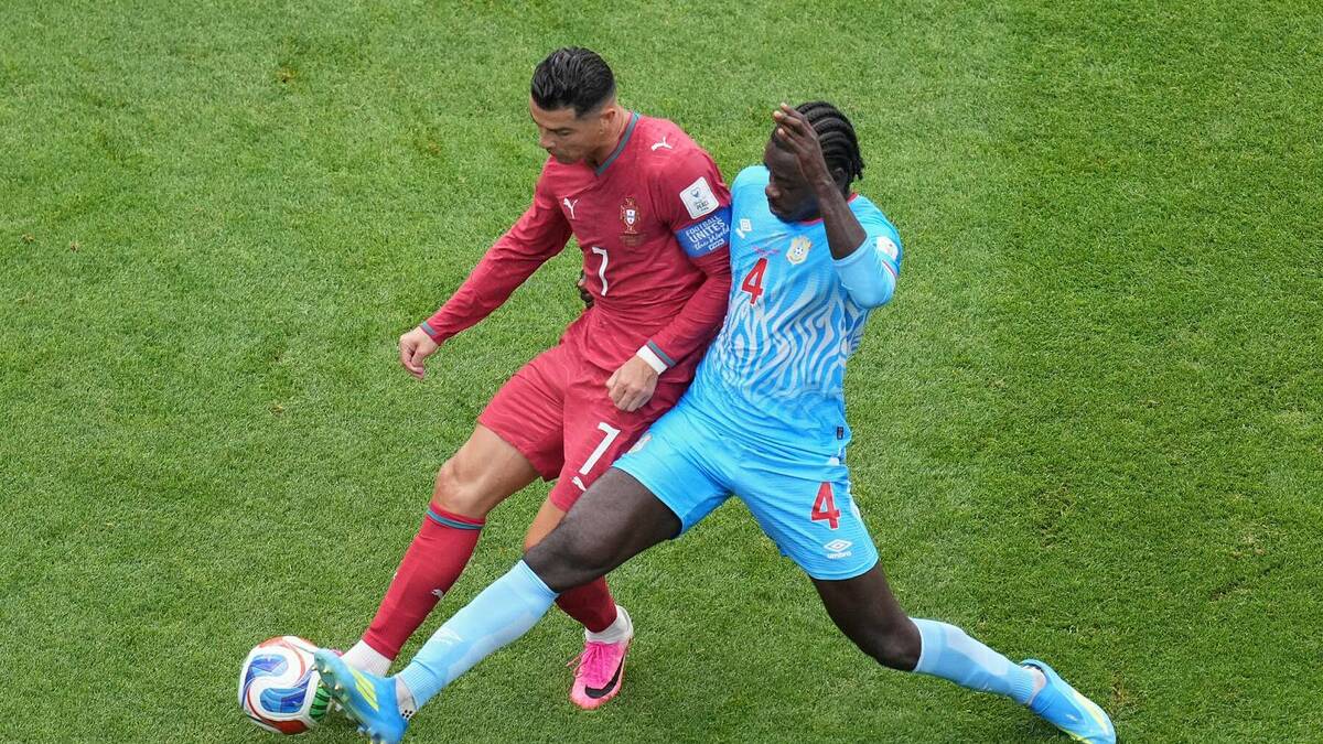 Ronaldo tịt ngòi 10 trận liên tiếp ở các giải lớn