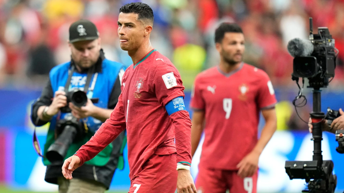 Henry đổi giọng về Cristiano Ronaldo