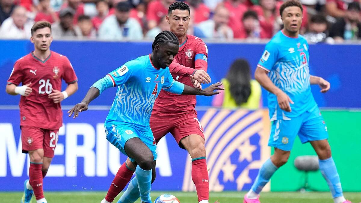 Conceicao: 'Chúng tôi không có nghĩa vụ chuyền cho Ronaldo'
