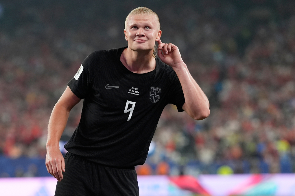 Tiền đạo Na Uy Erling Haaland mừng bàn thắng thứ ba trong trận Na Uy thắng Senegal 3-2 ở lượt hai bảng I World Cup 2026, tại sân Metlife ở thành phố East Rutherford, New Jersey, Mỹ ngày 22/6/2026. Ảnh: AP