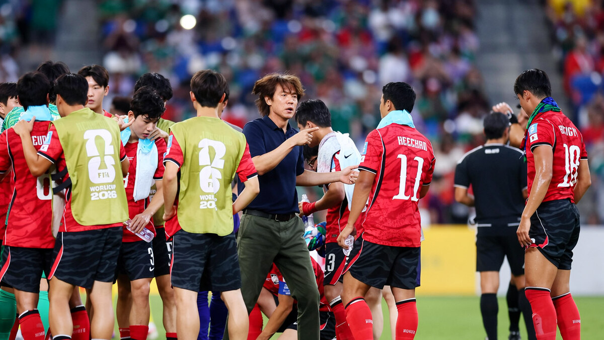 Park Ji-sung chỉ trích HLV đội tuyển Hàn Quốc