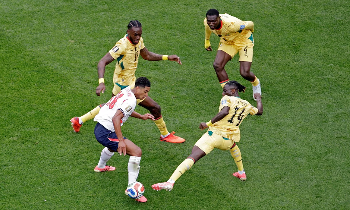 Merson: 'Anh cần dồn bóng cho Bellingham như cách Argentina làm với Messi'