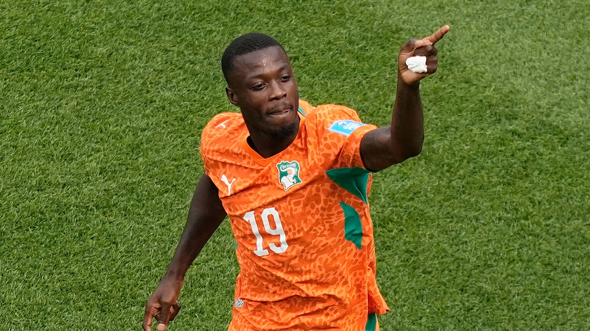 Bờ Biển Ngà lần đầu vượt qua vòng bảng World Cup
