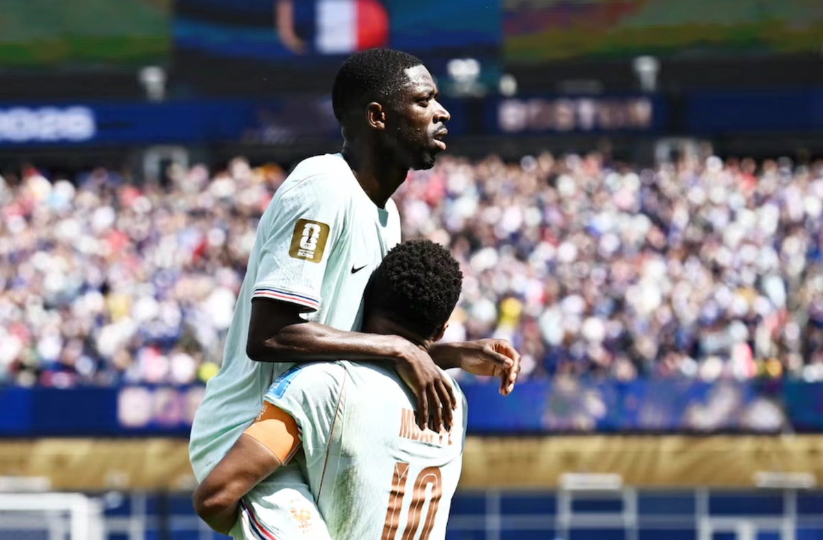 Ousmane Dembele lập hat-trick Dembele ăn mừng bàn thắng