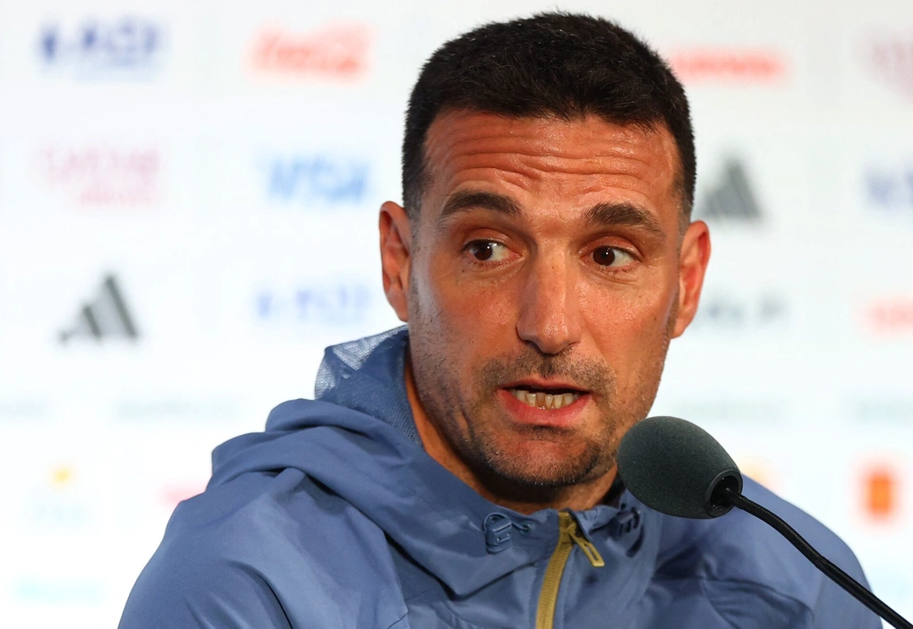 HLV Lionel Scaloni trong buổi họp báo ở sân Dallas, Arlington, Texas, Mỹ ngày 26/6/2026. Ảnh: Reuters