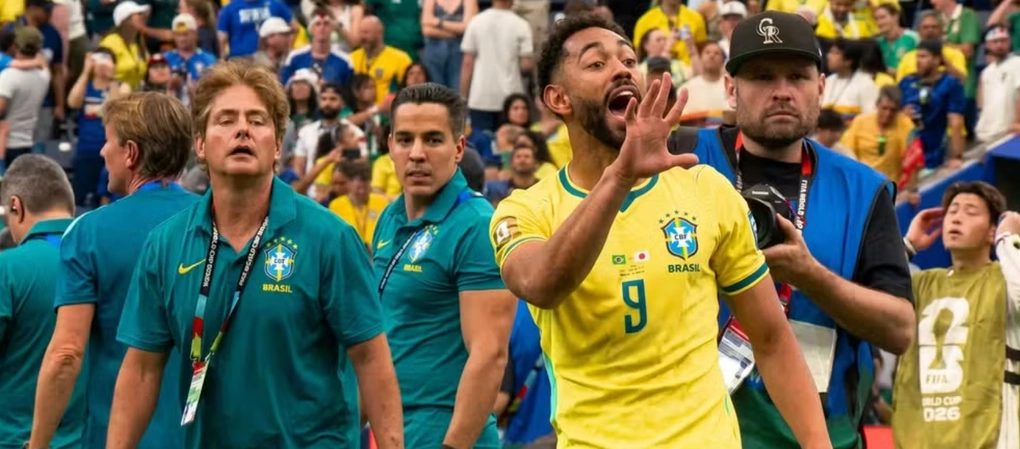 Matheus Cunha phản ứng sau trận Brazil thắng Nhật Bản 2-1 ở vòng 1/16 World Cup 2026 trên sân NRG, Houston, Texas, Mỹ ngày 29/6/2026. Ảnh: Globo
