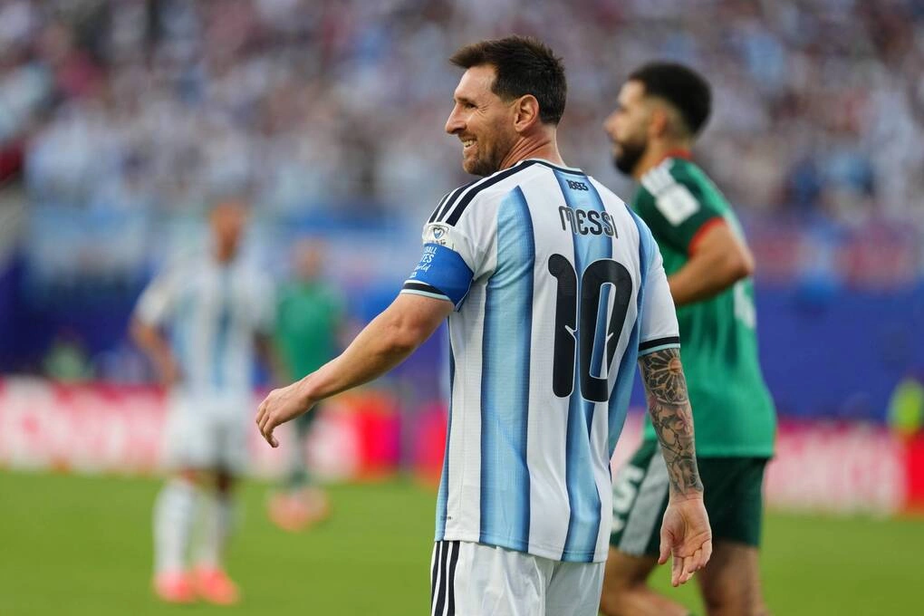 Messi thi đấu trong trận Argentina 3-0 Algeria, ở bảng J World Cup 2026, tại Kansas City, Mỹ hôm 16/6. Ảnh: AP