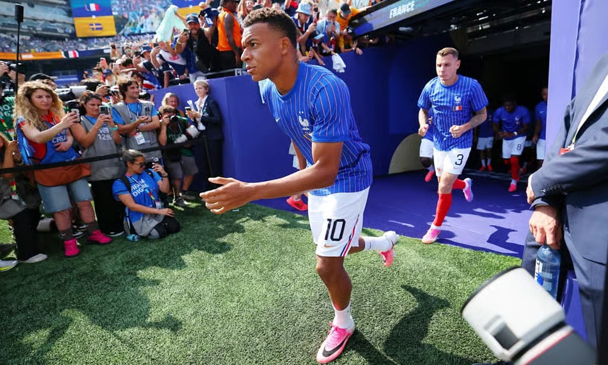 Pháp - Thụy Điển: Mbappe đối đầu Gyokeres