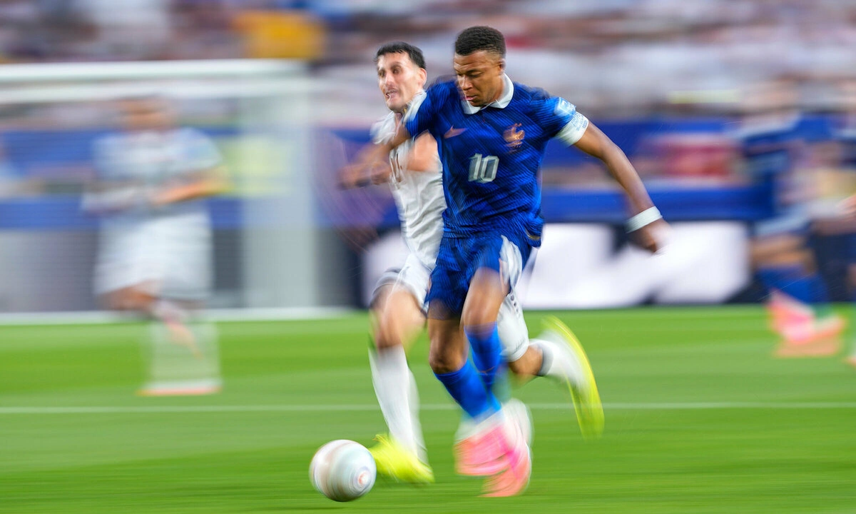 Vì sao Mbappe đứng trên Messi trong cuộc đua Vua phá lưới World Cup?