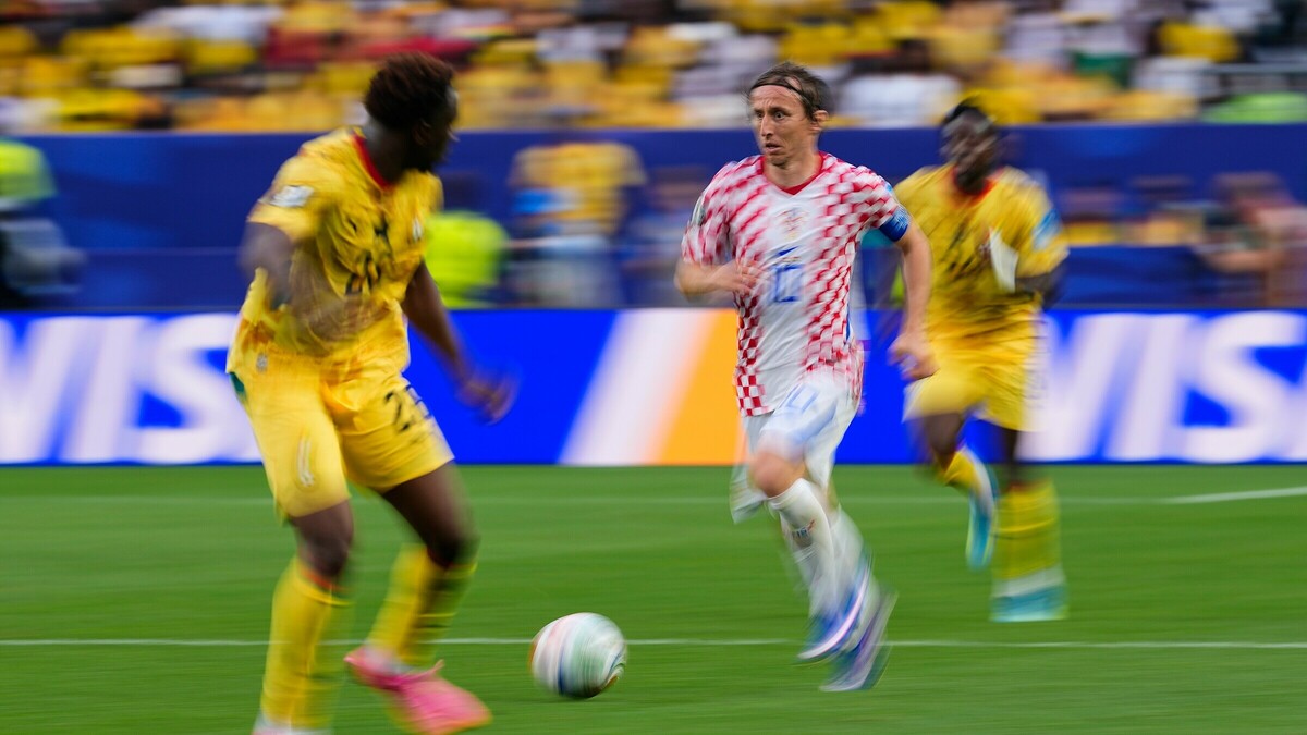 Srna: 'Modric không cần chạy như 20 tuổi vì thấy tất cả trước người khác'