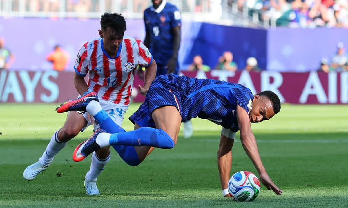 Paraguay 0-0 Pháp (H2): Mbappe chưa dứt điểm lần nào
