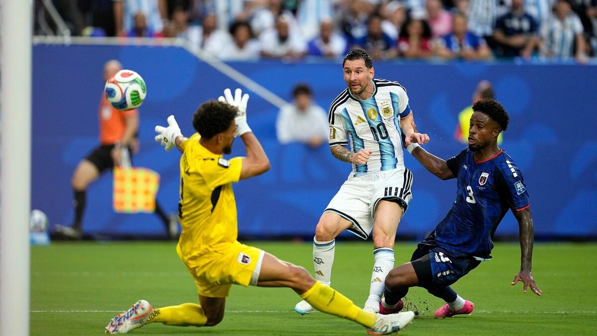 Messi 39 tuổi và nghệ thuật đi bộ — photo: VnExpress Sports