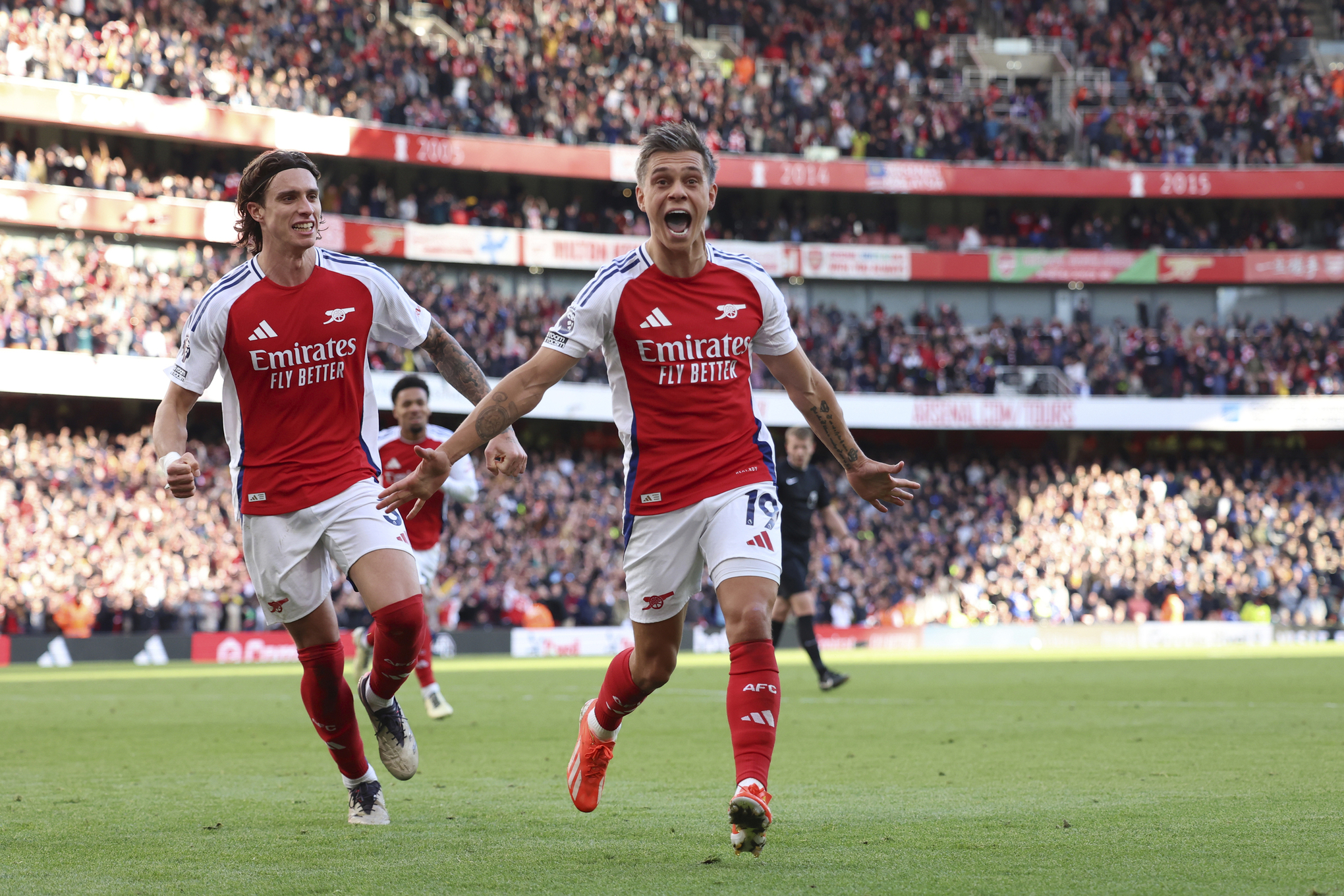 Arsenal chia tay Leandro Trossard - Báo VnExpress Thể thao