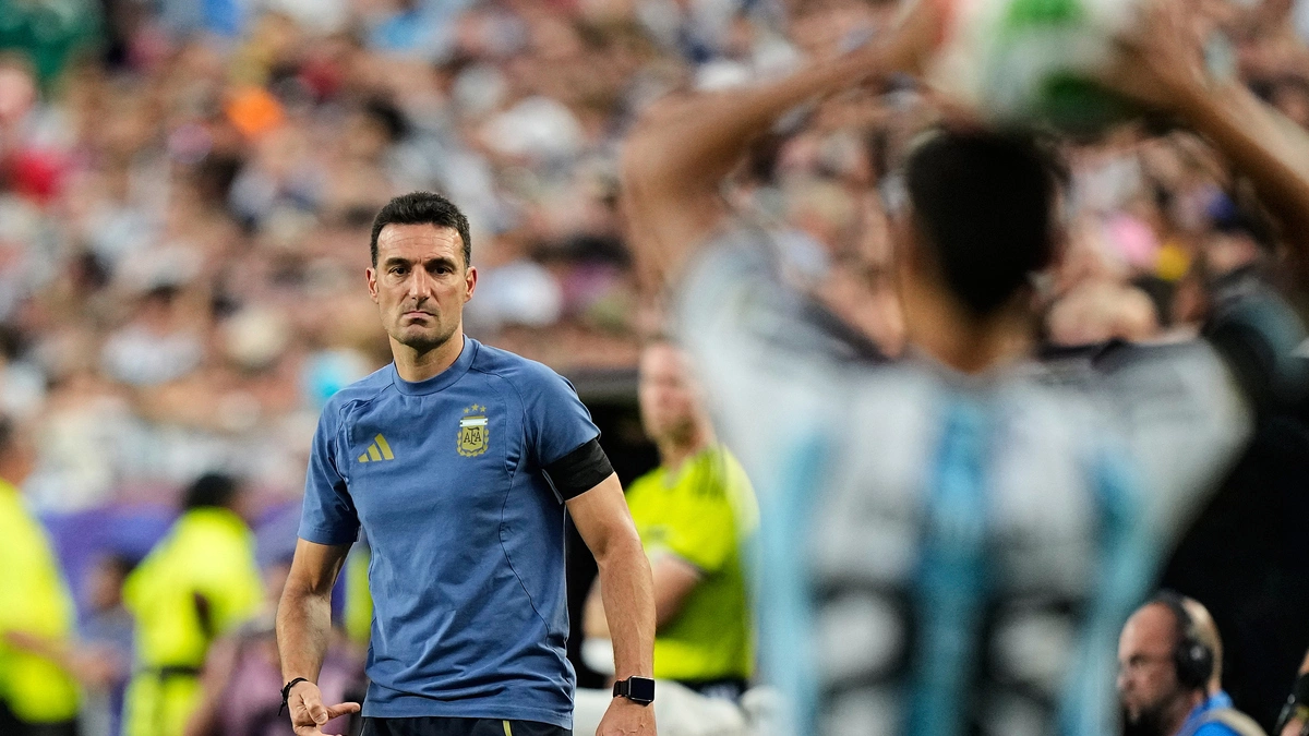 Scaloni: 'Đừng nói Argentina vào nhánh dễ ở World Cup 2026'
