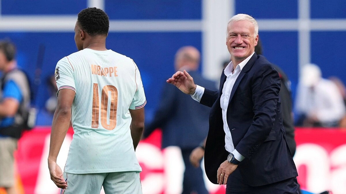 Deschamps: 'Tây Ban Nha ở cửa trên Pháp'