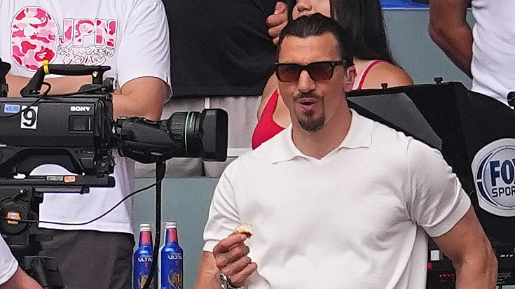 Ibrahimovic: 'Messi sở hữu Bàn chân của Chúa'