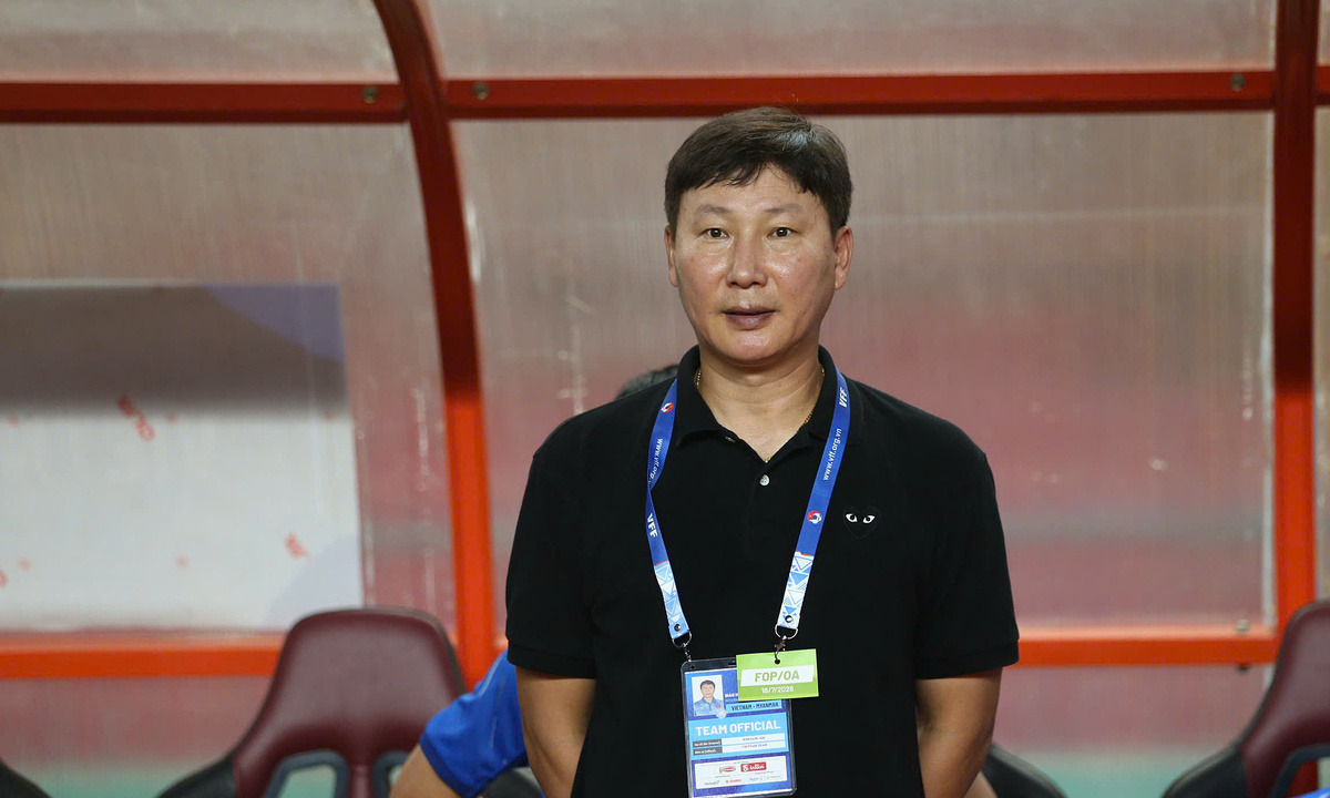 HLV Kim Sang-sik: 'Bộ ba nhập tịch giúp Việt Nam mạnh hơn nhiều'