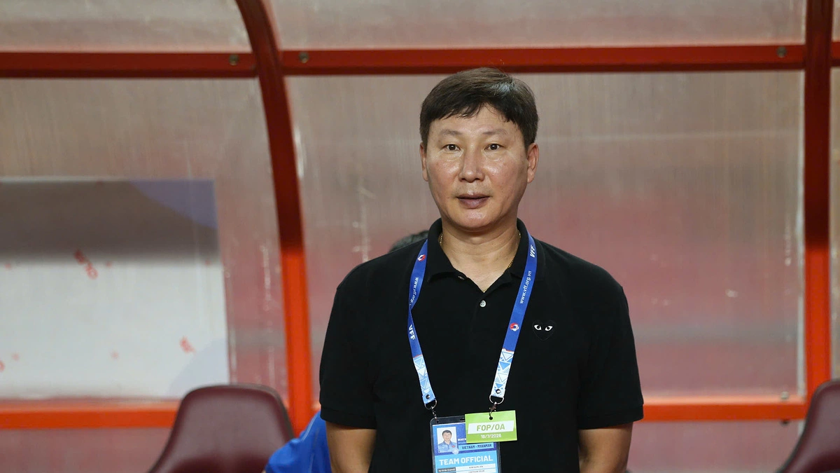 HLV Kim Sang-sik: 'Bộ ba nhập tịch giúp Việt Nam mạnh hơn nhiều'