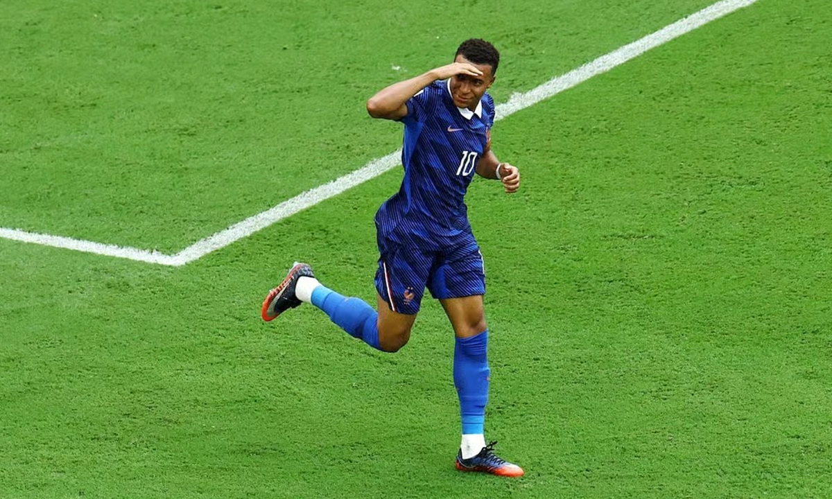Pháp 3-4 Anh (H2): Mbappe lập cú đúp