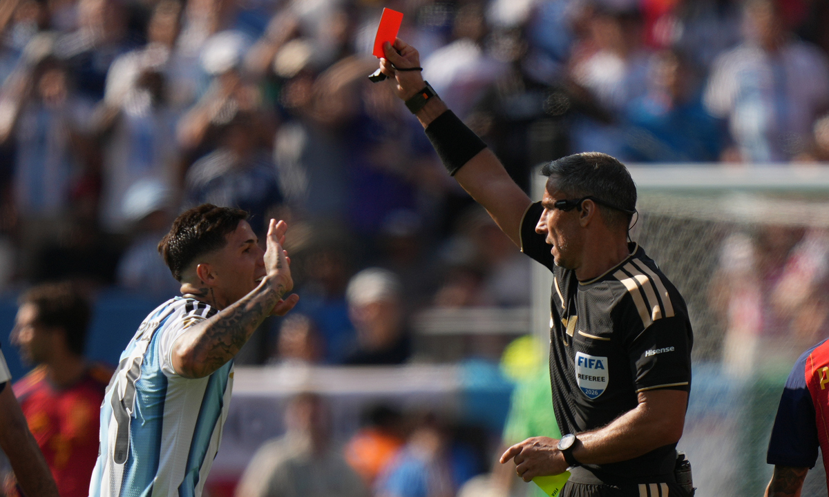 Tây Ban Nha 0-0 Argentina (hiệp phụ 1): Enzo Fernandez bị đuổi