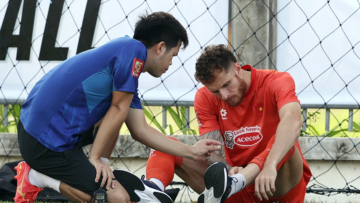 Tiền đạo nhập tịch chấn thương trước ASEAN Cup