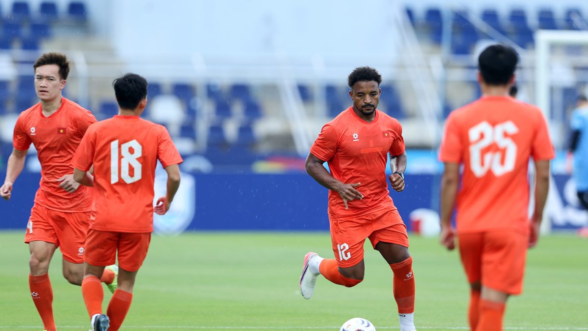 Đội tuyển Việt Nam tổng duyệt trước trận ra quân ASEAN Cup