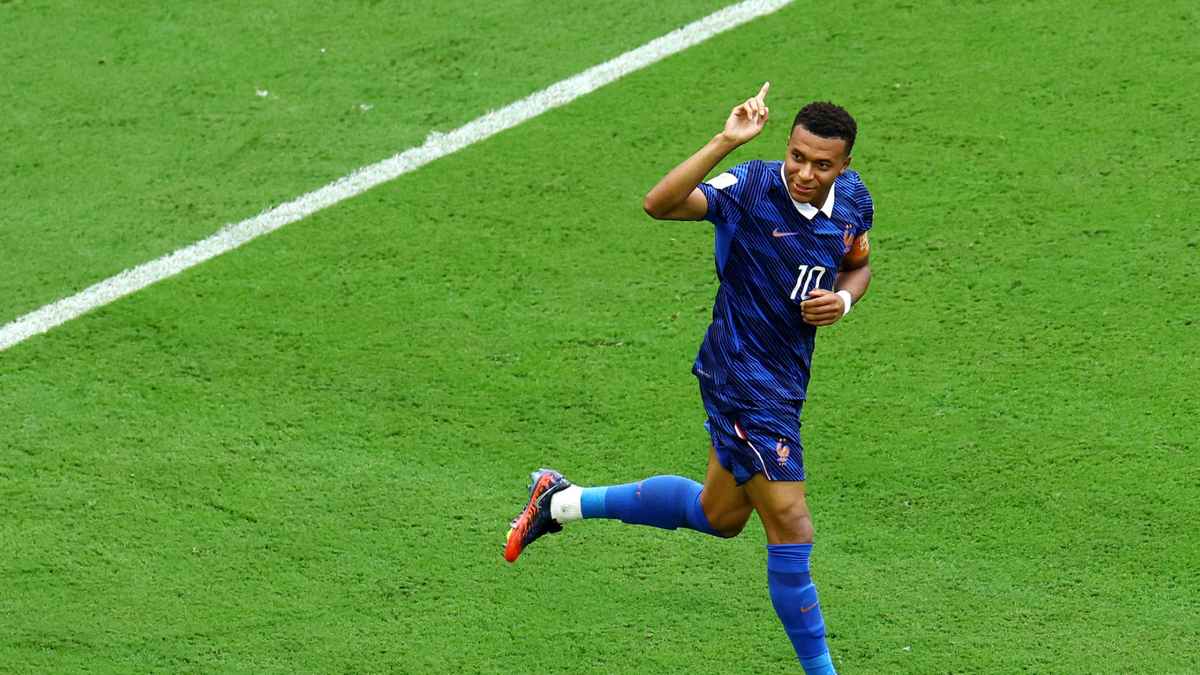 Báo Pháp kỳ vọng Mbappe sẽ giành Quả Bóng Vàng 2026