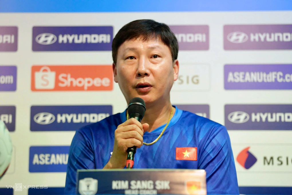 HLV Kim: ‘Bảo vệ chức vô địch ASEAN Cup là nhiệm vụ nặng nề’
