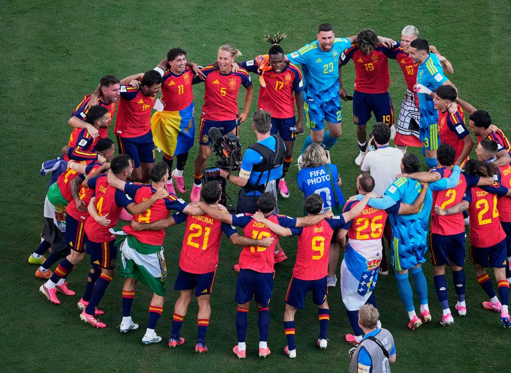 Các cầu thủ Tây Ban Nha ăn mừng chức vô địch World Cup 2026 Tây Ban Nha ăn mừng chức vô địch World Cup 2026