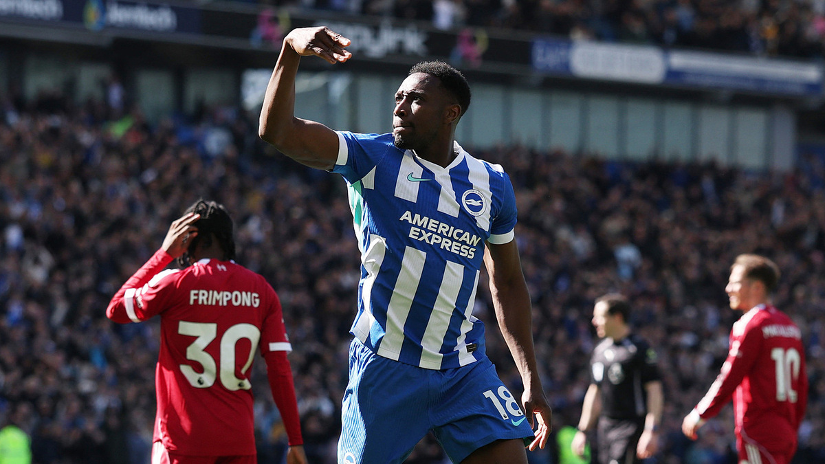 Chelsea tuyển mộ Welbeck