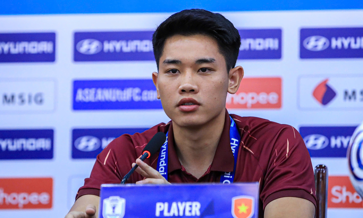 Đình Bắc không đặt nặng thành tích cá nhân ở ASEAN Cup