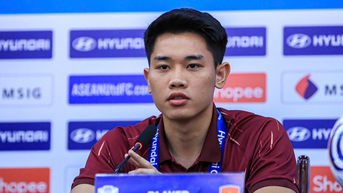 Đình Bắc không đặt nặng thành tích cá nhân ở ASEAN Cup