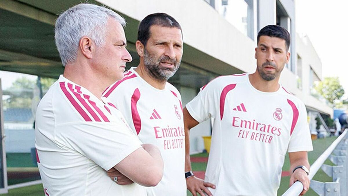 Mourinho chọn Khedira làm trợ lý tại Real