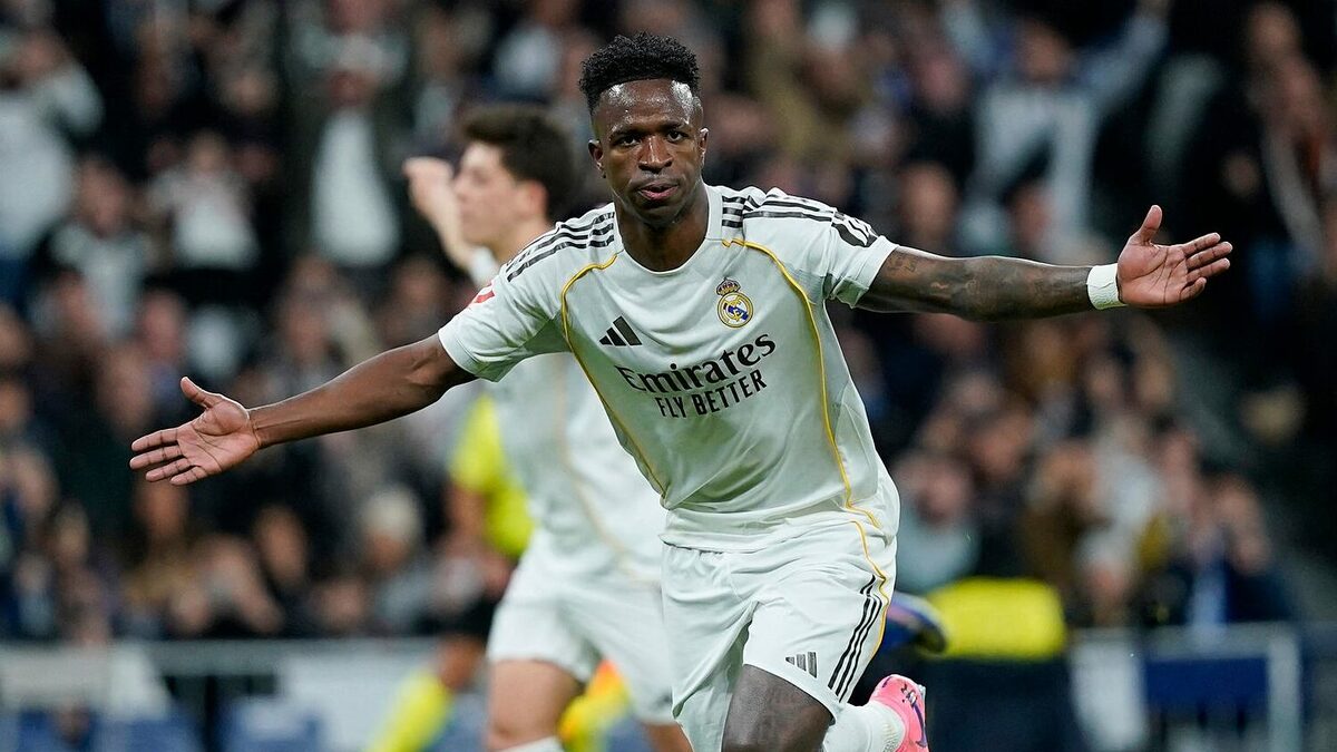 Real nâng lương lên 25 triệu USD để níu kéo Vinicius