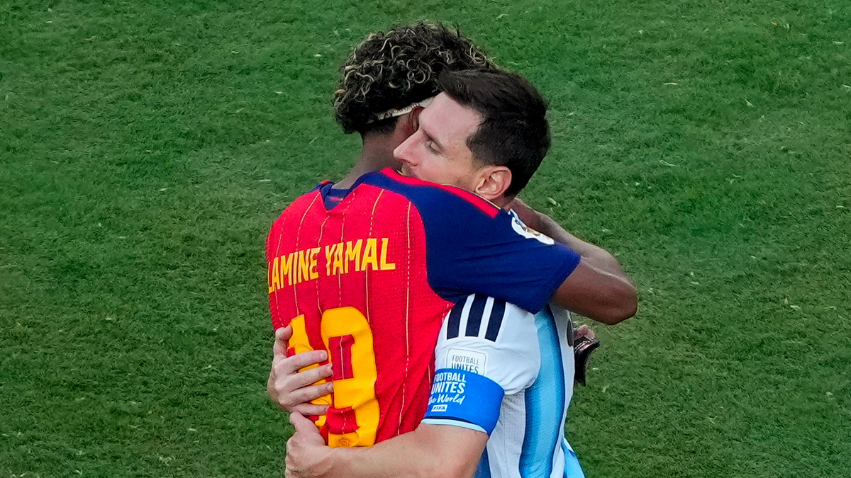 Messi góp tiền khắc phục thảm họa cháy rừng ở Tây Ban Nha